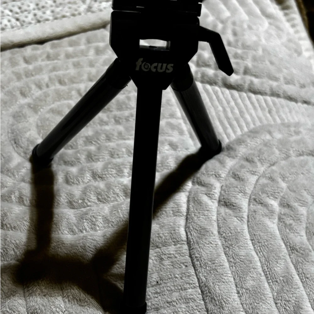 Focus Black Tripod Tabletop 6in tall